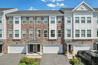 12 Colgate Dr, Morristown, NJ 07960