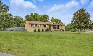 221 Charlemagne Blvd, Clarksville, TN 37042