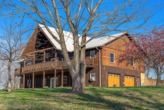 660 Vaden Hill Ln, Bethpage, TN 37022