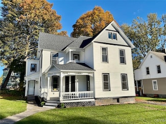 22 Sherman St, Auburn, NY 13021