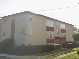 4520 River Rd Unit 2E, Schiller Park, IL 60176