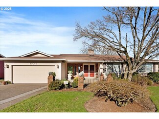 13011 NE Stanton St, Portland, OR 97230