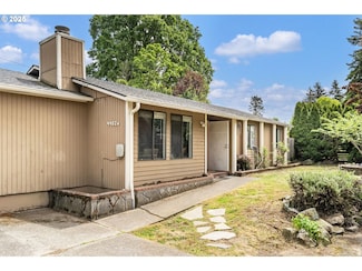 4402 NE Emerson St Unit A, Portland, OR 97218