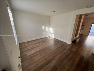 10617 W 33rd Way, Hialeah, FL 33018