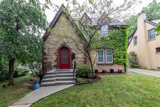 1532 Alexander Ct, Waukegan, IL 60085