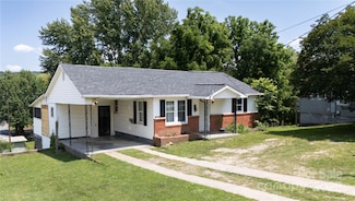 820 Baldwin Ave, Marion, NC 28752
