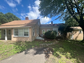 34 Beacon Rd, Bethany, CT 06524