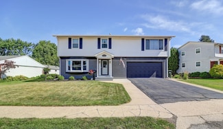 1002 E 19th St, Sterling, IL 61081