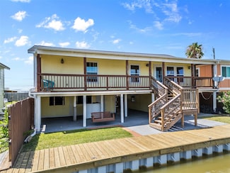 11 Highland Dr, Hitchcock, TX 77563