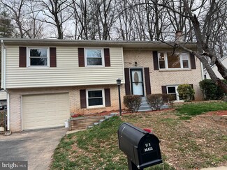 13322 Nassau Dr, Woodbridge, VA 22193