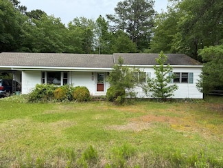 761 Chownings Ferry Rd, Lancaster, VA 22503