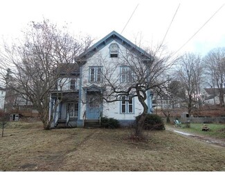25 High St, Warren, MA 01083