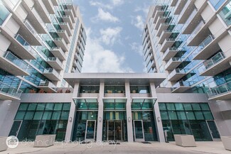 125 S Green St Unit 307A, Chicago, IL 60607