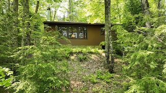 10992 Annabelle Shores Rd, Presque Isle, WI 54557