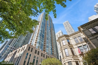 21 E Huron St Unit 2601, Chicago, IL 60611