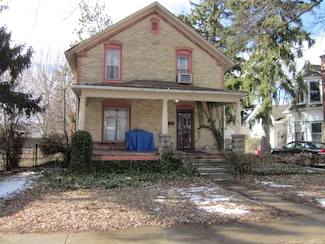 406 Pearl St, South Haven, MI 49090