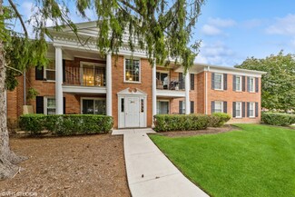 560 Shorely Dr Unit 202, Barrington, IL 60010