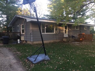 304 W Jefferson St, Augusta, MI 49012