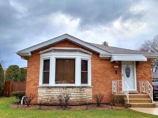 8250 N Oketo Ave, Niles, IL 60714