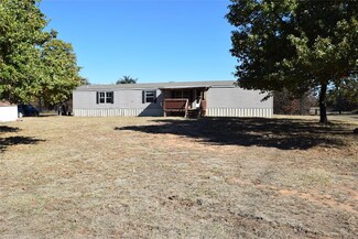 32524 Southern Trails Ct, Tecumseh, OK 74873
