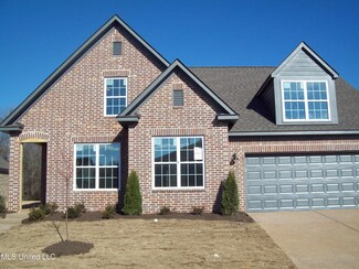 9692 Crape Myrtle Dr, Olive Branch, MS 38654