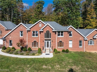 320 Summerhill Dr, Chillicothe, OH 45601