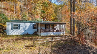 50 Deer Hollow Ln, Franklin, NC 28734