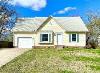 219 Jim Thorpe Dr, Clarksville, TN 37042