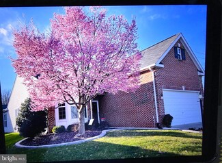 16771 Four Seasons Dr, Dumfries, VA 22025