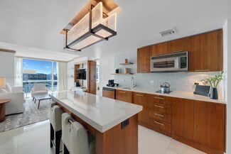 6801 Collins Ave Unit 702, Miami Beach, FL 33141