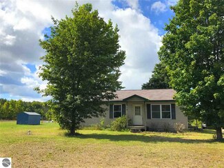 1640 Blackford Blvd, Interlochen, MI 49643
