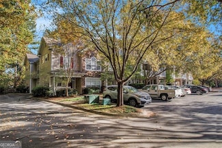 916 Sandringham Dr, Alpharetta, GA 30004