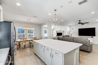 106 Howland Dr, Ponte Vedra, FL 32081
