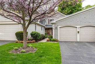 55 Creek Ridge Unit PVT, Pittsford, NY 14534