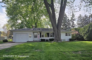 2411 David St, Saginaw, MI 48603