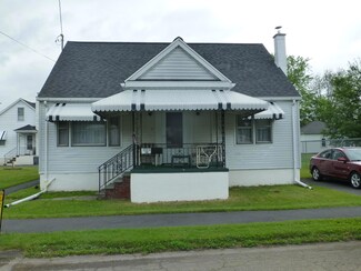 604 Maple St, Mayfield, PA 18433