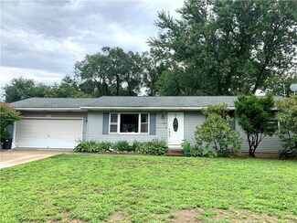 7521 Loch Haven Ct, Fairview, PA 16415