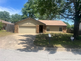 2640 W Fort Worth Place, Broken Arrow, OK 74012