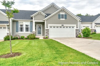 8350 Autumn Acres Dr, Rockford, MI 49341