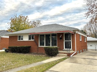 21543 Share St, Saint Clair Shores, MI 48082
