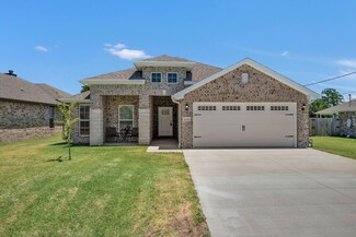 1475 Hale McGinty Dr, Neosho, MO 64850