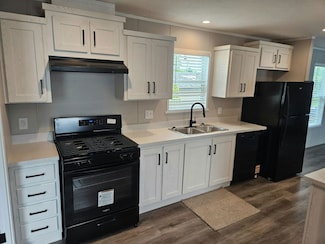 26110 Gary St Unit RV076, Taylor, MI 48180