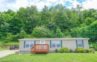 218 Rustic Ridge Ln, Butler, PA 16002