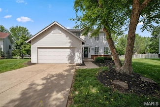 35 Heatherwood Ct, O Fallon, MO 63368