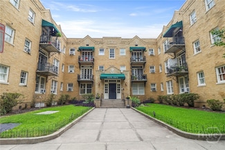 210 E State St Unit 35, Savannah, GA 31401