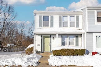 4942 Pike View Dr, Indianapolis, IN 46268