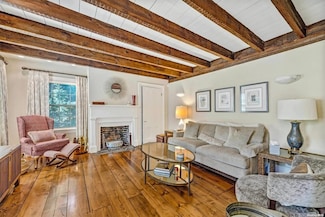 15405 Main Rd, Mattituck, NY 11952
