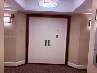 4779 Collins Ave Unit 2302, Miami Beach, FL 33140