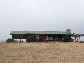 9956 Highwater Rd, Cannelton, IN 47520