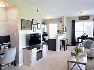 280 Riverbend Dr Unit 4C, Charlottesville, VA 22911